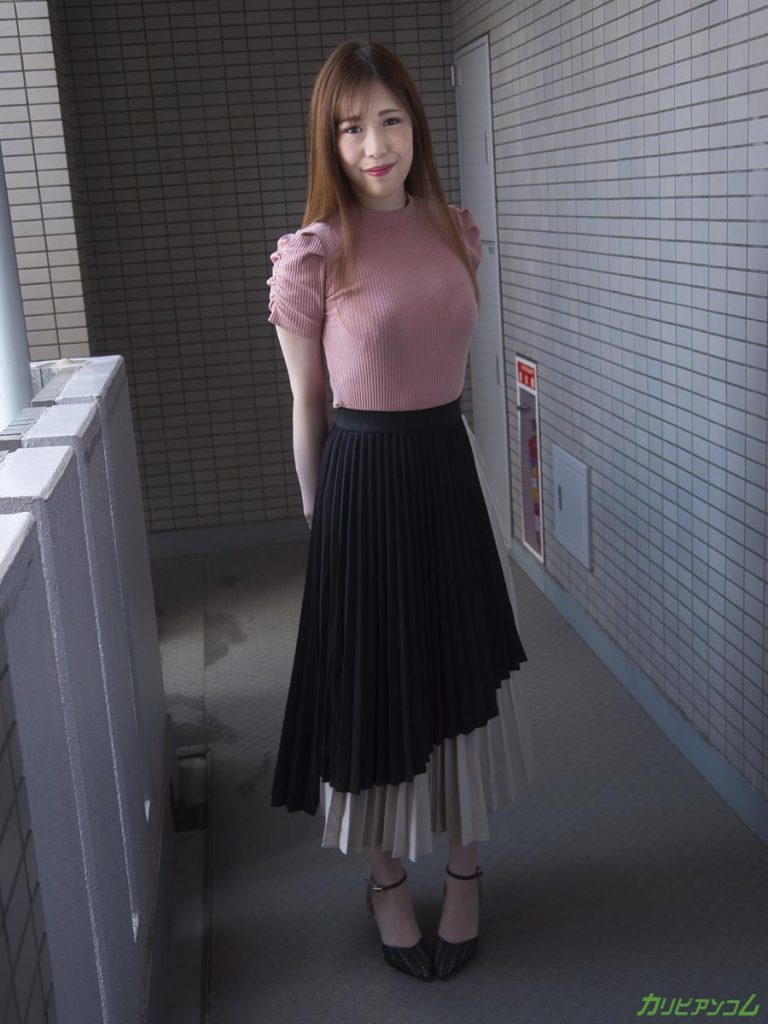 藤井みなみ 遠隔ローターお散歩デート Caribbeancom ストッキング越しにパンティが透ける美白美女