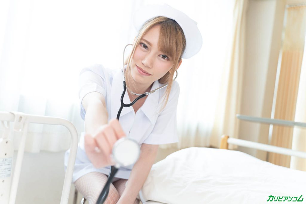 如月結衣 カリビアンコム 美人ナースが手コキ治療するシーン