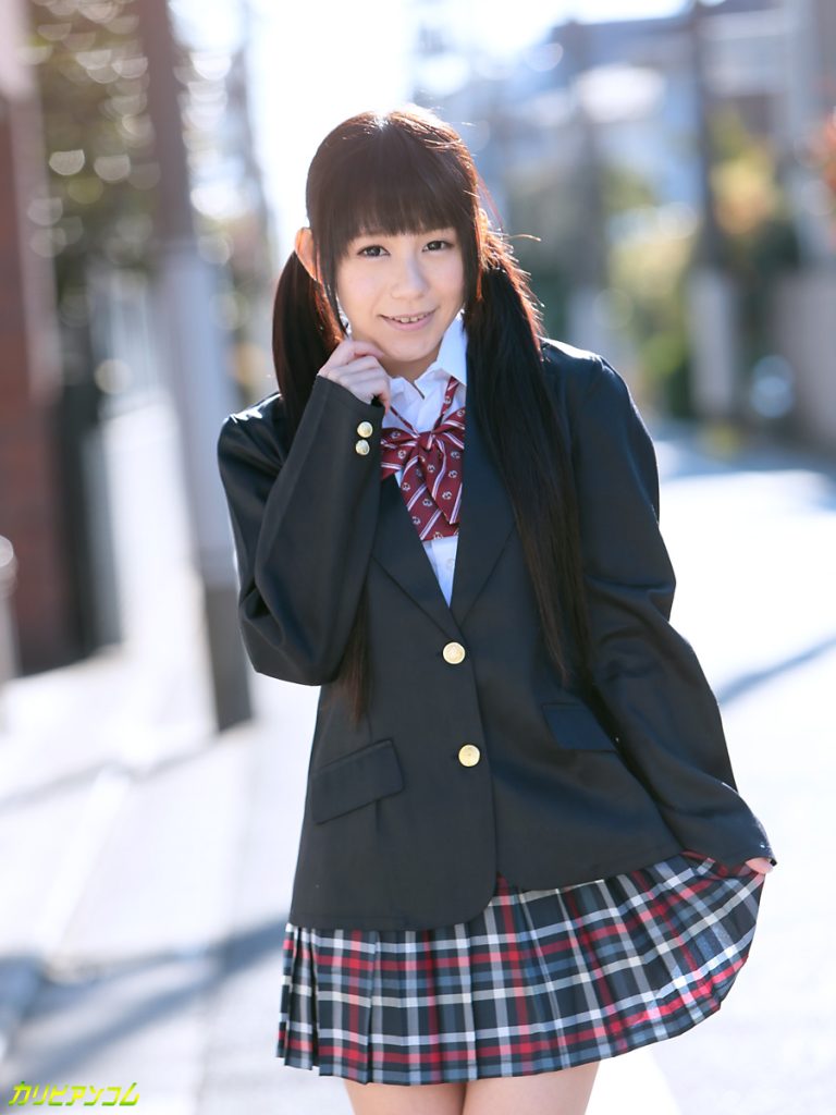 放課後調教もの課後に仕込んでくださいで小西まりえがミニスカ制服姿で責められるカリビアンコム作品