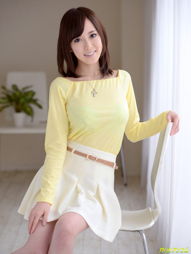 カリビアンコム 山手栞 神BODYヒッチハイク 路上シーン画像