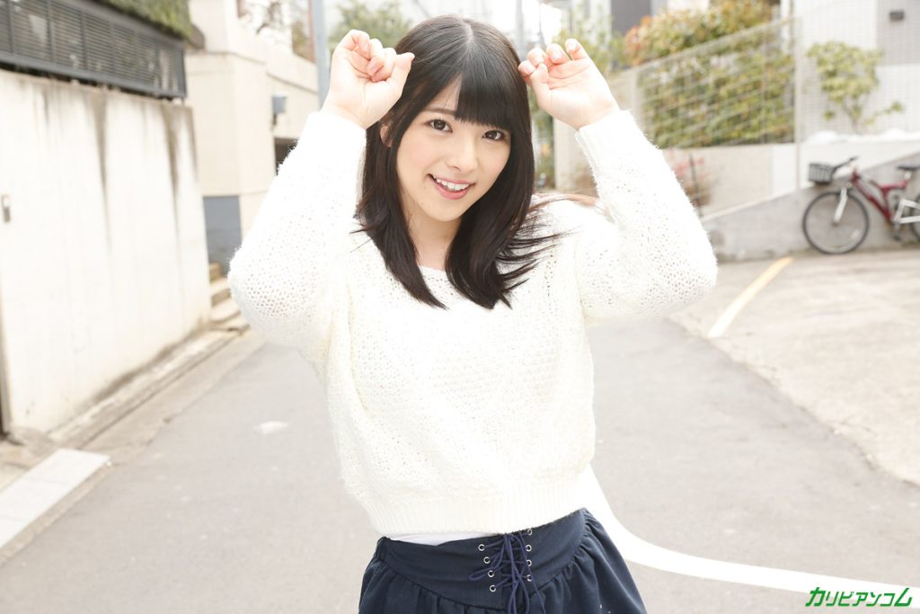 カリビアンコム作品で上原亜衣がファンと向き合う企画のメインカット