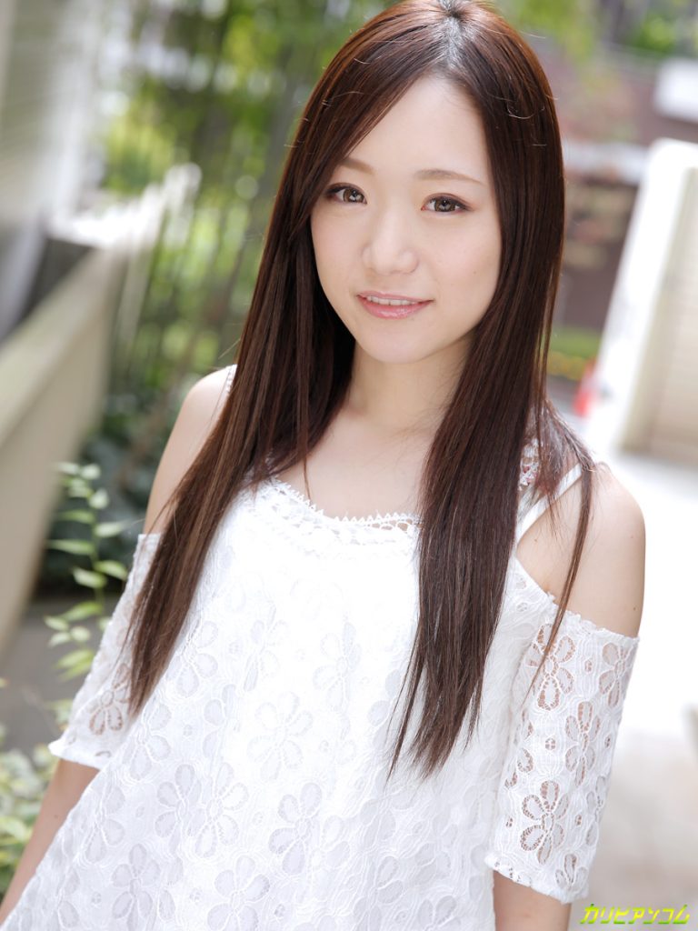 瀬奈まお デビュー作 Debut Vol.17 恥かしいでも見せなきゃだよね カリビアンコム 新人AV女優イメージ