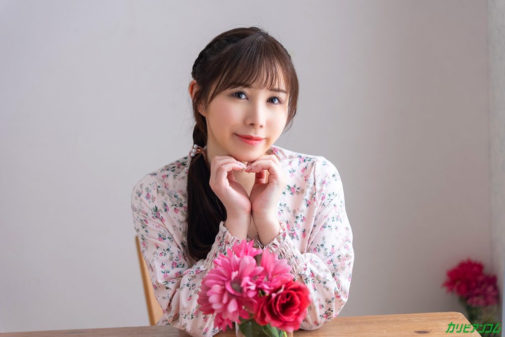 ピンクのパイパンおまんこを大開脚で見せる桜井ひな Debut Vol.103 カリビアンコム作品サンプル