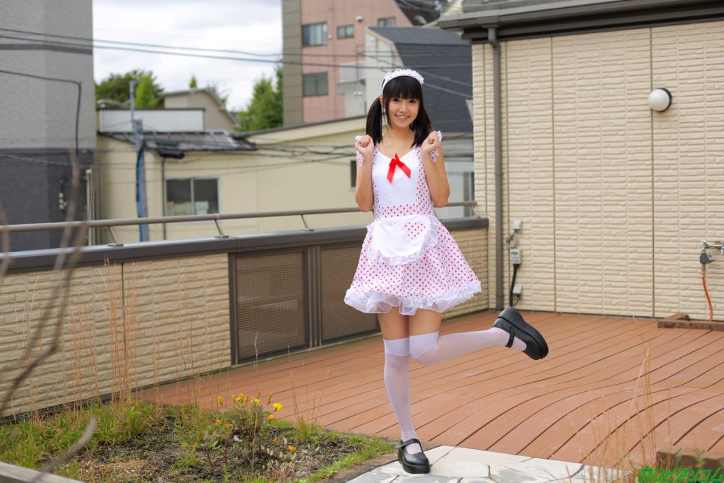 ことみんの明るい笑顔と激しい潮吹きがセットになった高効率オカズ作品 早抜き朝倉ことみBEST カリビアンコム