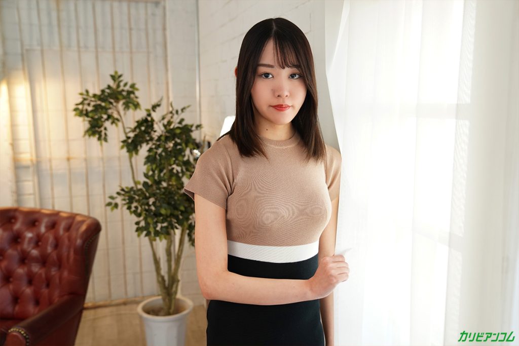 黒髪ストレートの山下もえかちゃん スレンダー美巨乳作品紹介