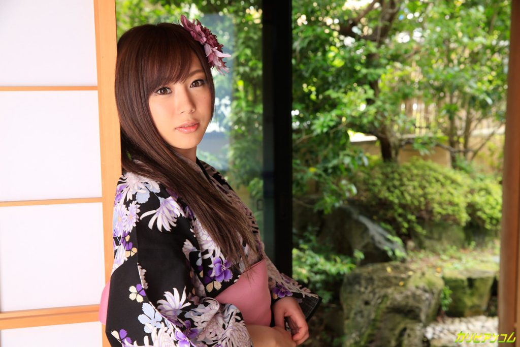 櫻木梨乃ちゃんが浴衣姿で温泉デートを楽しむお忍び旅行作品のレビュー画像