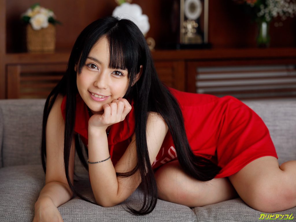 佳苗るかちゃん 赤いワンピース姿が印象的な無修正デビュー作
